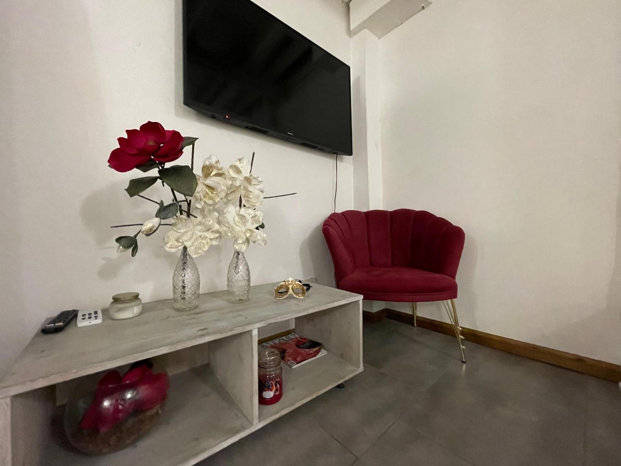 Apartment In The Heart Of Roma ภายนอก รูปภาพ