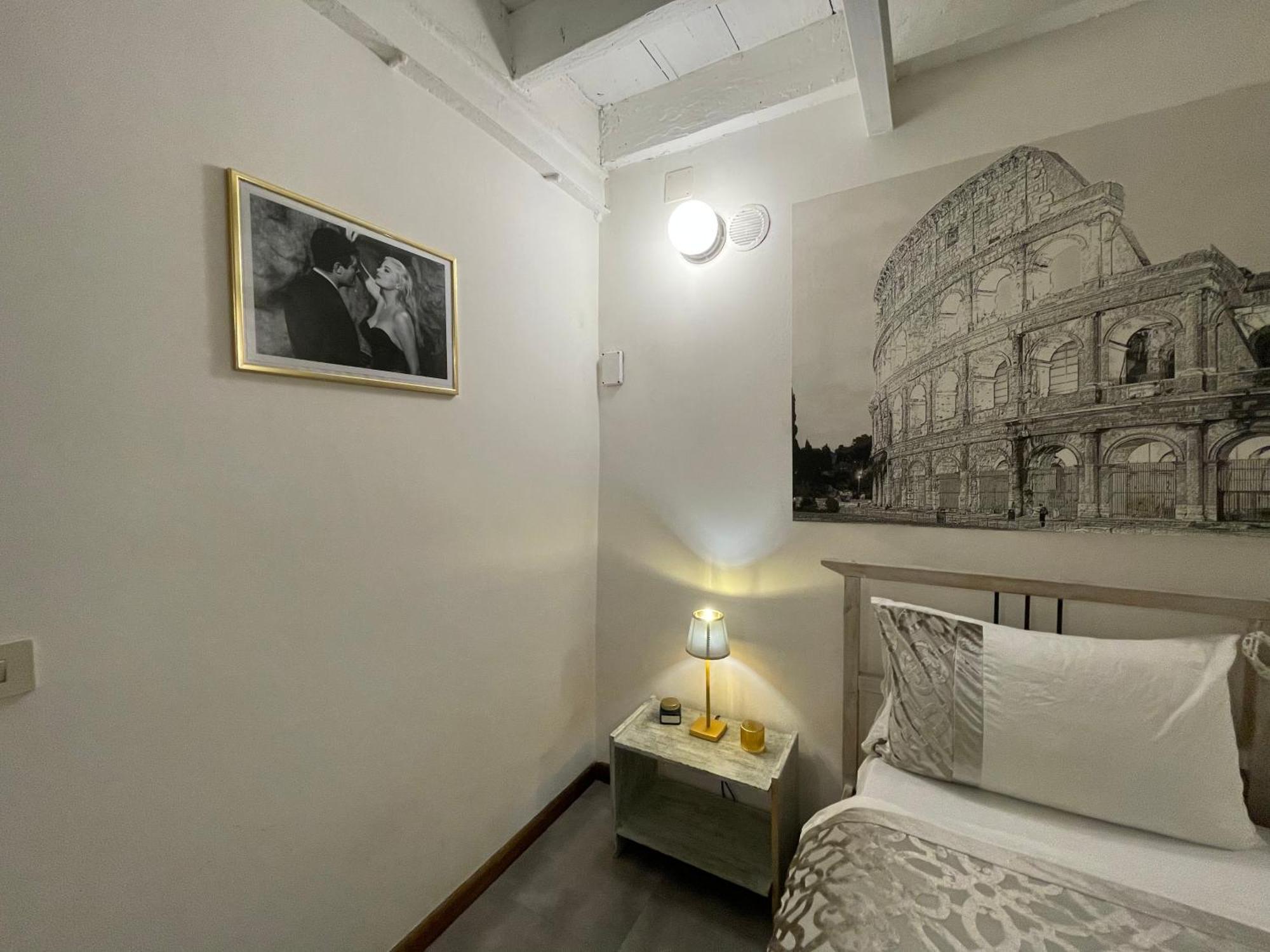 Apartment In The Heart Of Roma ภายนอก รูปภาพ