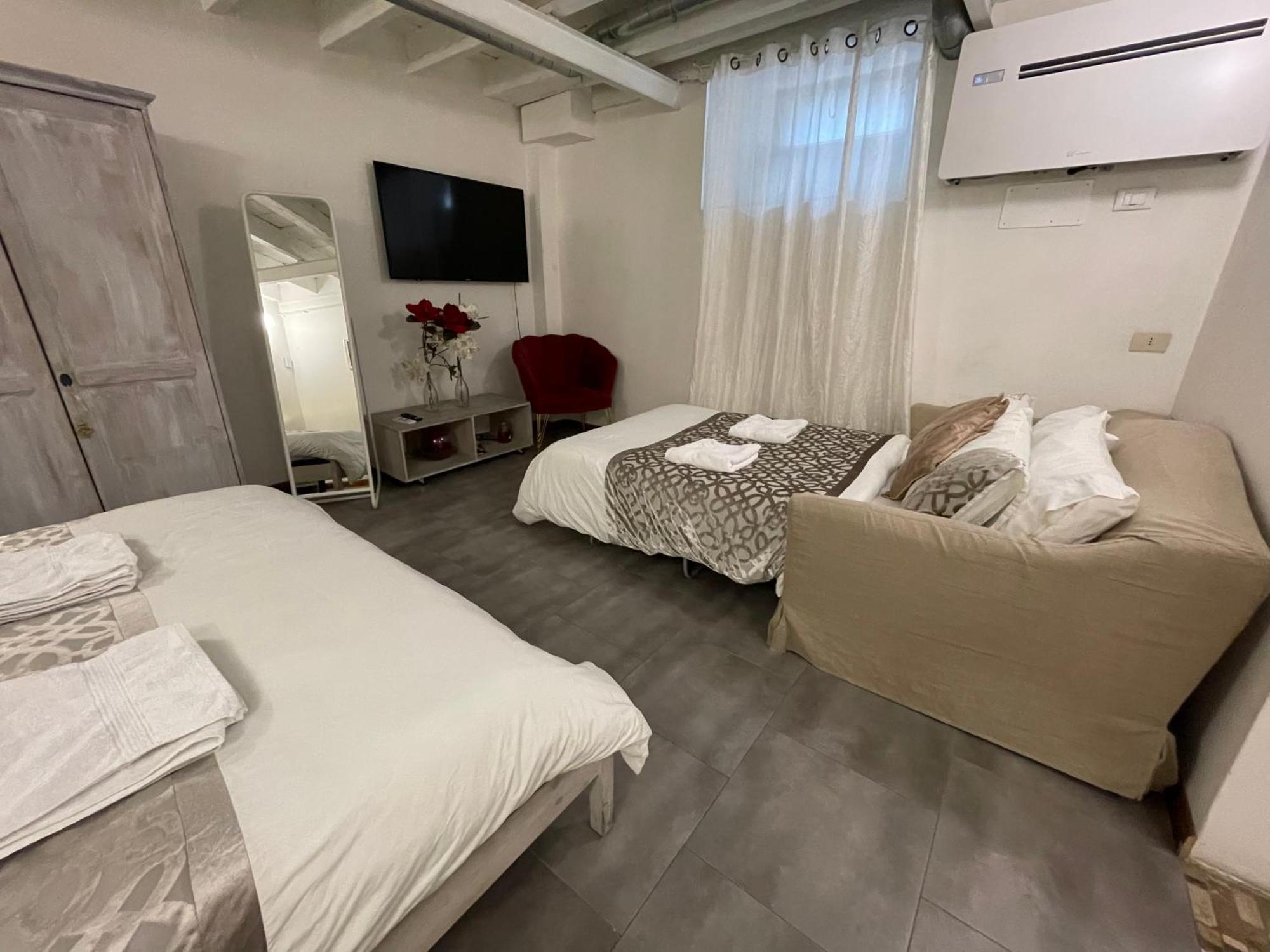 Apartment In The Heart Of Roma ภายนอก รูปภาพ
